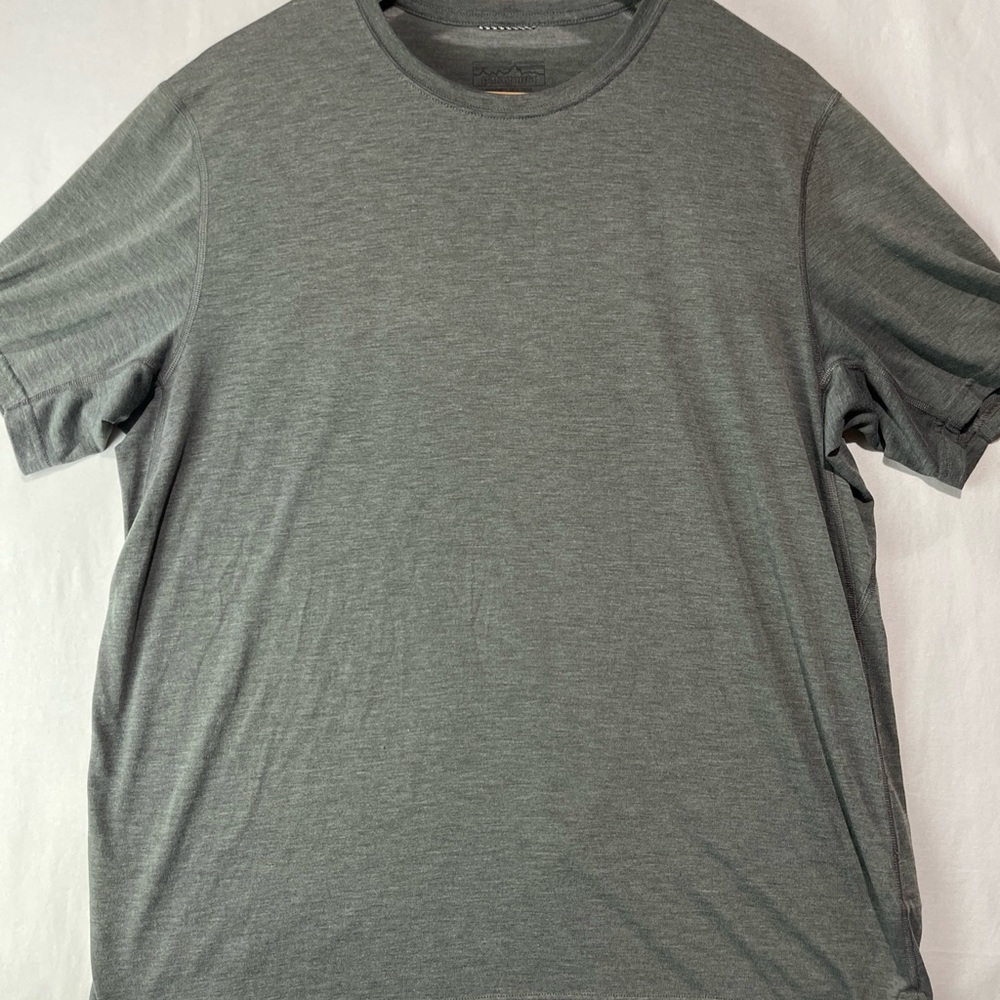 Patagonia Capilene Cool Trail Shirt Gray Base Layer Short Sleeve Men Size Large